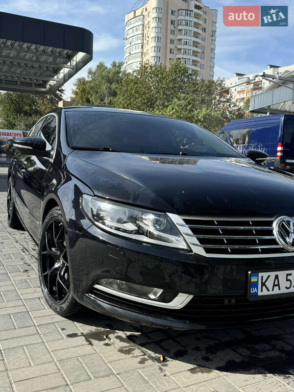 Купе Volkswagen CC / Passat CC 2014 в Староконстантинове