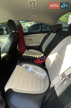 Купе Volkswagen CC / Passat CC 2012 в 