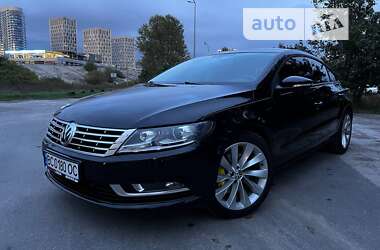 Купе Volkswagen CC / Passat CC 2015 в Києві