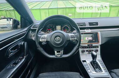 Купе Volkswagen CC / Passat CC 2012 в Киеве