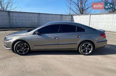 Купе Volkswagen CC / Passat CC 2010 в Горішніх Плавнях