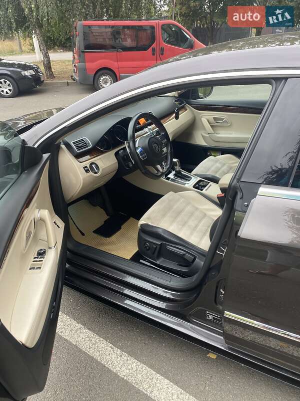 Купе Volkswagen CC / Passat CC 2011 в Києві фото 16 Купе Volkswagen CC / Passat CC 2011 в Києві