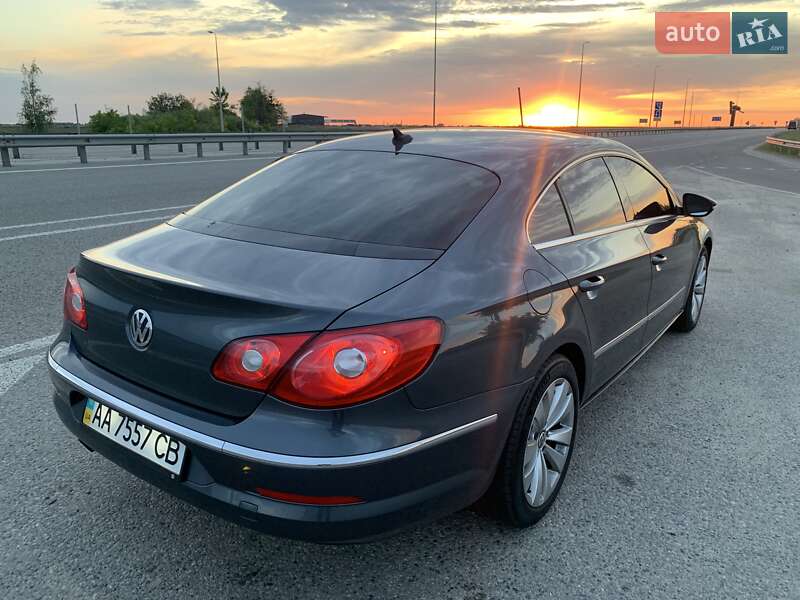 Купе Volkswagen CC / Passat CC 2011 в Киеве