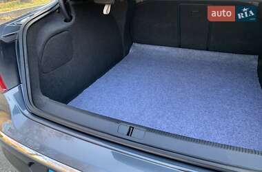Купе Volkswagen CC / Passat CC 2011 в 