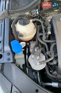 Купе Volkswagen CC / Passat CC 2011 в 