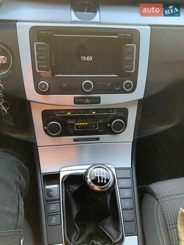 Купе Volkswagen CC / Passat CC 2011 в Киеве