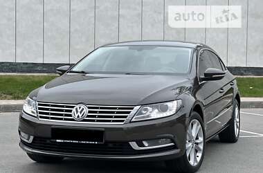 Купе Volkswagen CC / Passat CC 2013 в Киеве