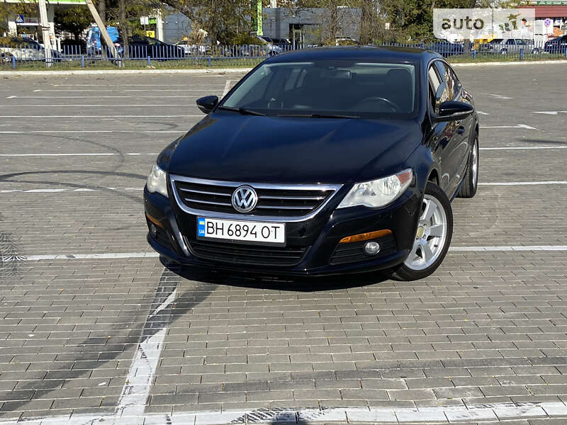 Купе Volkswagen CC / Passat CC 2010 в Одесі