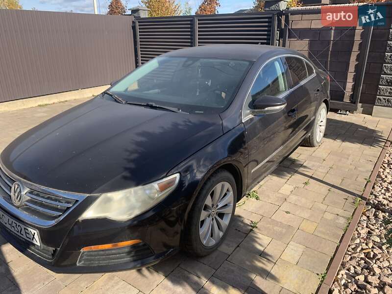 Купе Volkswagen CC / Passat CC 2010 в Луцьку