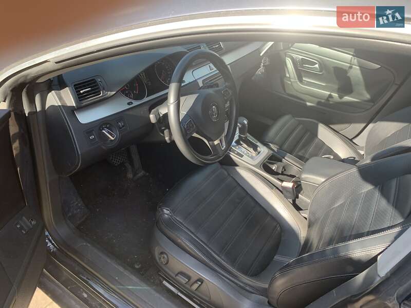 Купе Volkswagen CC / Passat CC 2010 в Луцьку