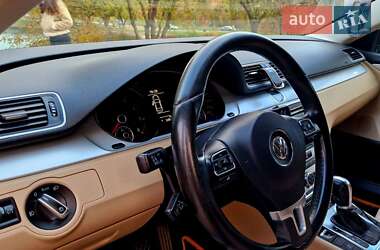 Купе Volkswagen CC / Passat CC 2012 в Черновцах