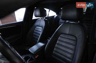 Купе Volkswagen CC / Passat CC 2013 в 