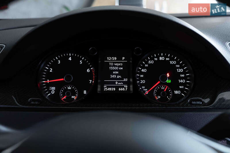 Купе Volkswagen CC / Passat CC 2013 в Бурыни