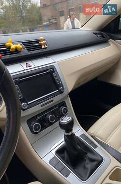 Купе Volkswagen CC / Passat CC 2010 в 