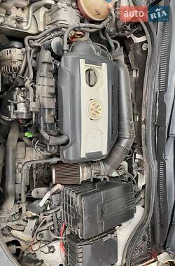 Купе Volkswagen CC / Passat CC 2010 в 