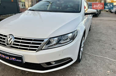 Купе Volkswagen CC / Passat CC 2012 в Киеве