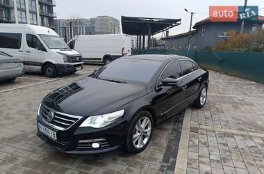 Купе Volkswagen CC / Passat CC 2010 в Ужгороде