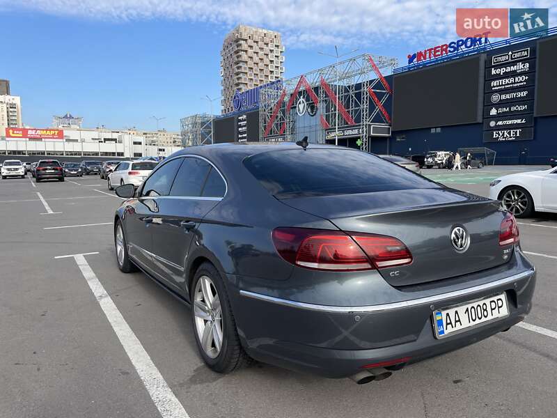 Купе Volkswagen CC / Passat CC 2013 в Киеве