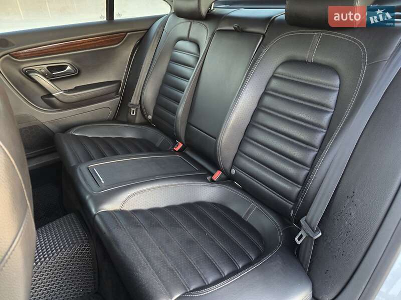 Купе Volkswagen CC / Passat CC 2011 в Днепре