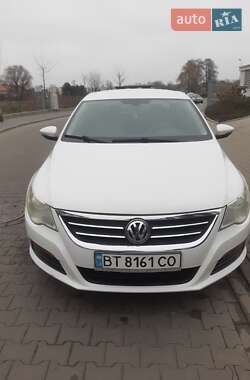 Купе Volkswagen CC / Passat CC 2010 в Херсоні