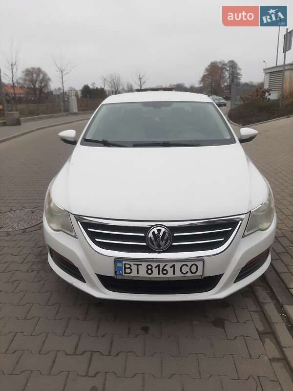 Купе Volkswagen CC / Passat CC 2010 в Херсоне