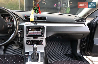 Купе Volkswagen CC / Passat CC 2011 в 