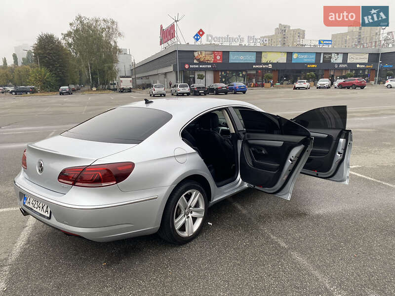 Купе Volkswagen CC / Passat CC 2013 в Киеве