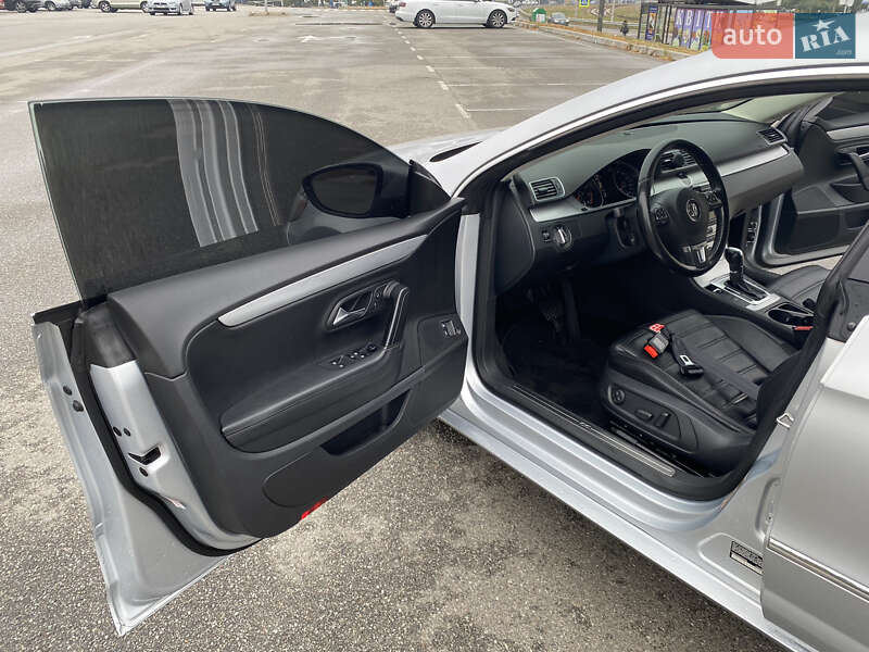 Купе Volkswagen CC / Passat CC 2013 в Киеве