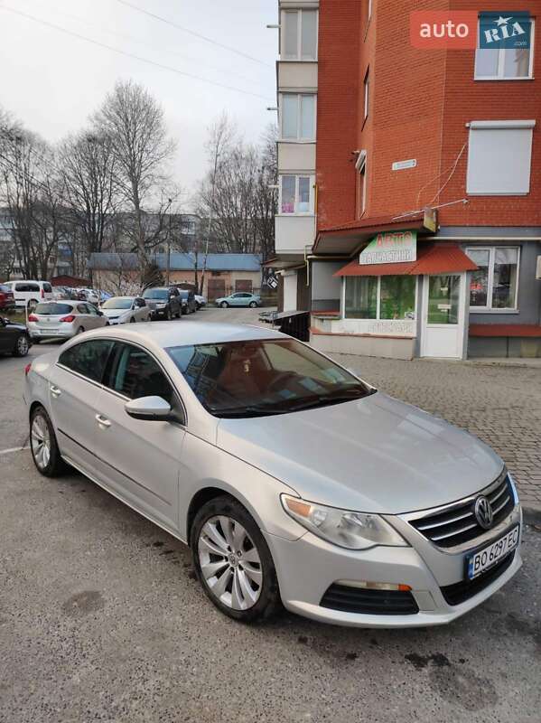 Купе Volkswagen CC / Passat CC 2011 в Тернополі