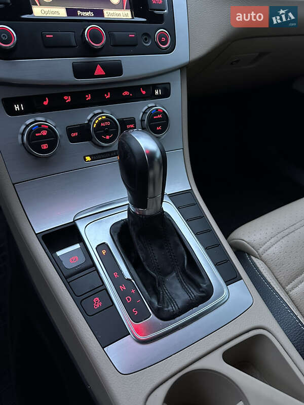 Купе Volkswagen CC / Passat CC 2012 в Днепре