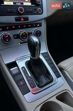 Купе Volkswagen CC / Passat CC 2012 в 