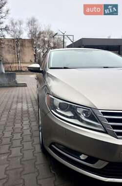 Купе Volkswagen CC / Passat CC 2013 в 