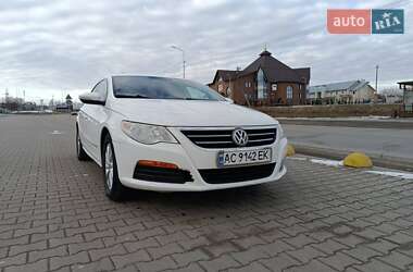 Купе Volkswagen CC / Passat CC 2011 в 