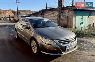 Купе Volkswagen CC / Passat CC 2010 в 