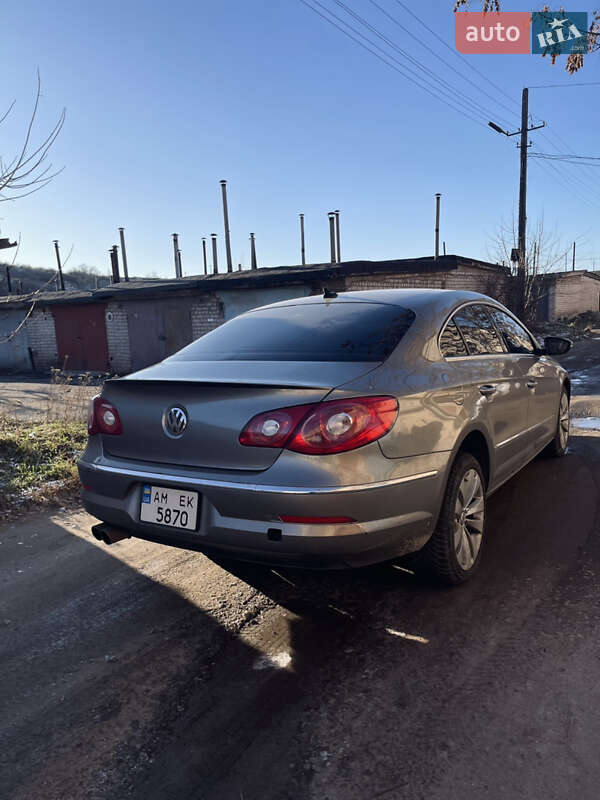 Купе Volkswagen CC / Passat CC 2010 в Кривому Розі