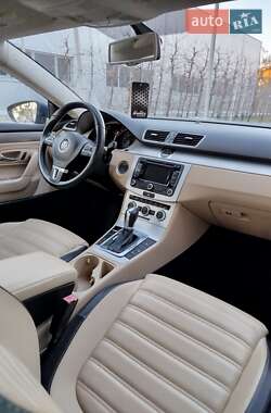 Купе Volkswagen CC / Passat CC 2012 в 