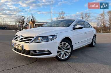 Купе Volkswagen CC / Passat CC 2012 в Києві