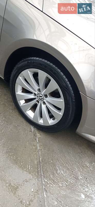 Купе Volkswagen CC / Passat CC 2011 в Львове