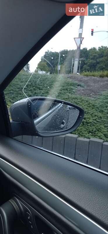 Купе Volkswagen CC / Passat CC 2011 в Львове