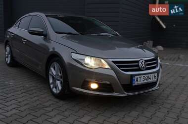 Купе Volkswagen CC / Passat CC 2010 в Коломиї