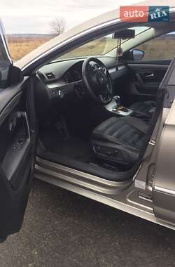 Купе Volkswagen CC / Passat CC 2010 в 