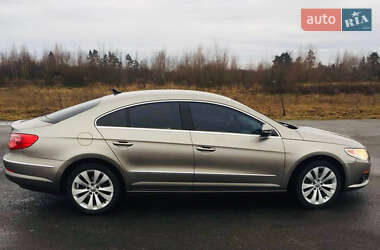 Купе Volkswagen CC / Passat CC 2010 в 