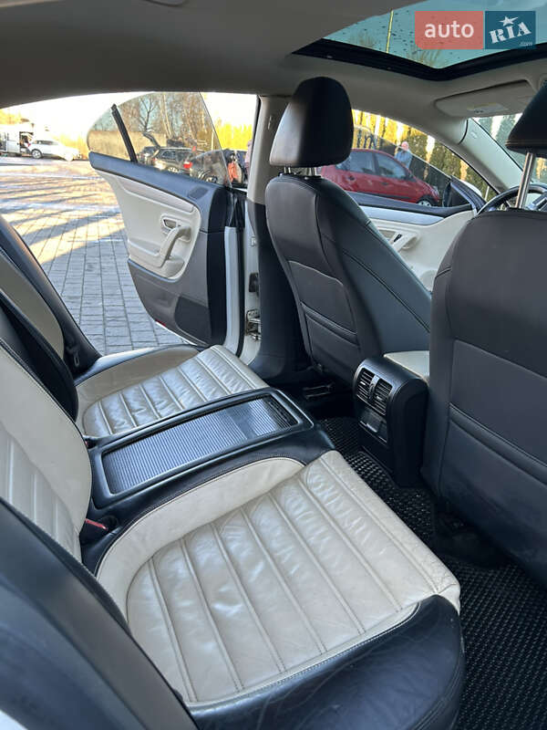 Купе Volkswagen CC / Passat CC 2009 в Ивано-Франковске