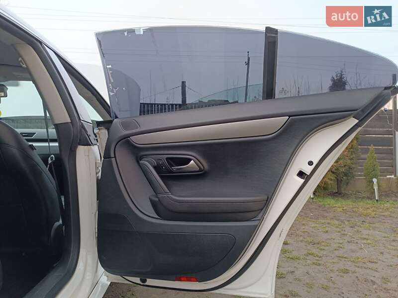 Купе Volkswagen CC / Passat CC 2011 в Луцьку