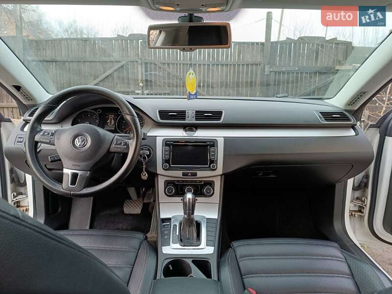 Купе Volkswagen CC / Passat CC 2011 в Луцьку