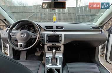 Купе Volkswagen CC / Passat CC 2011 в 