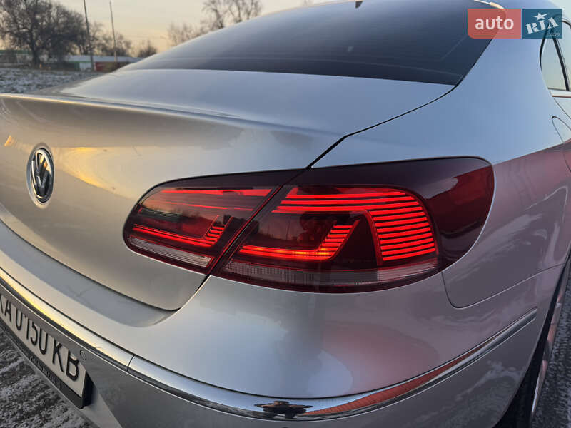 Купе Volkswagen CC / Passat CC 2015 в Киеве
