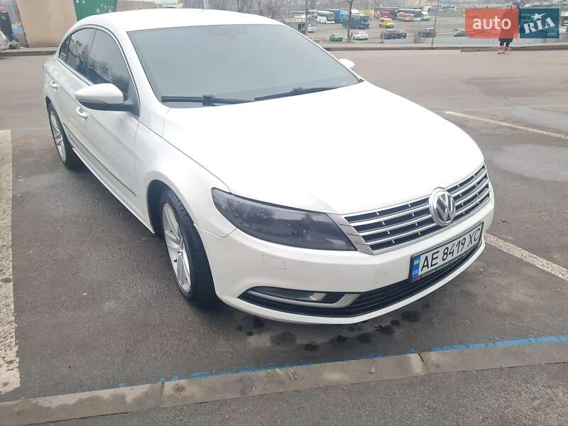 Купе Volkswagen CC / Passat CC 2013 в 