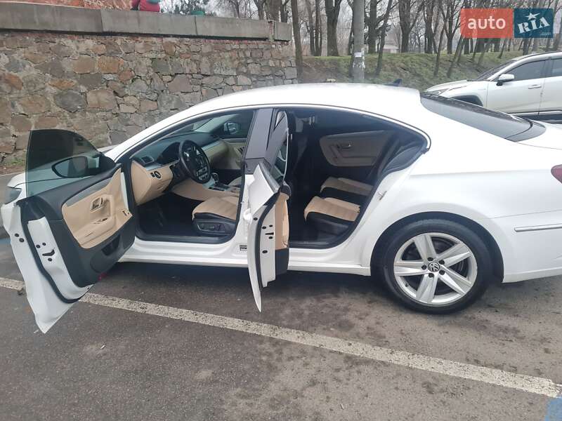 Купе Volkswagen CC / Passat CC 2013 в Дніпрі