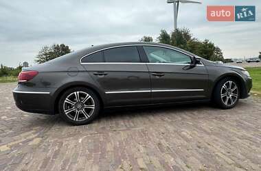 Купе Volkswagen CC / Passat CC 2012 в 
